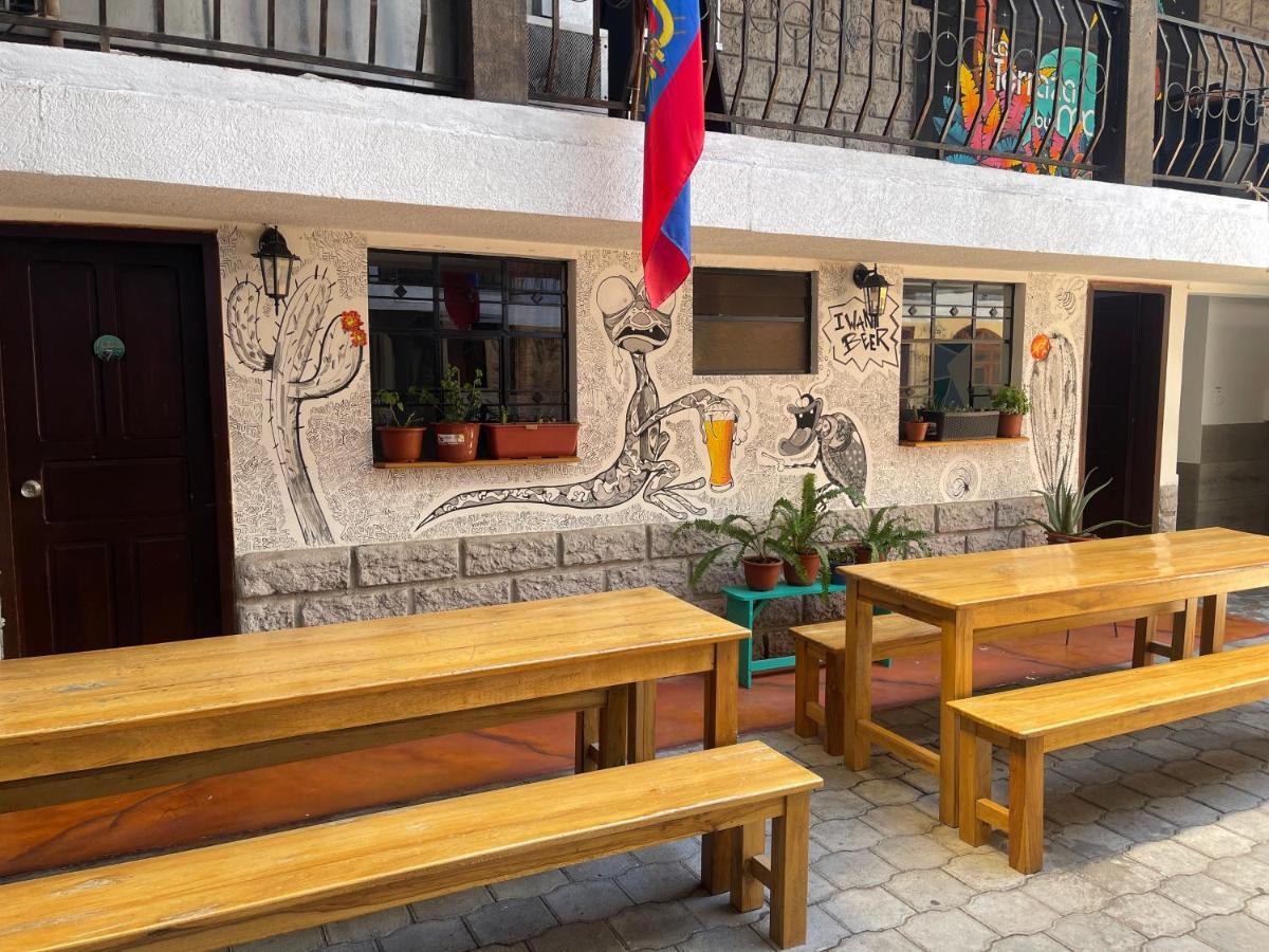El Jardin Escondido Party Hostel Banos  Luaran gambar