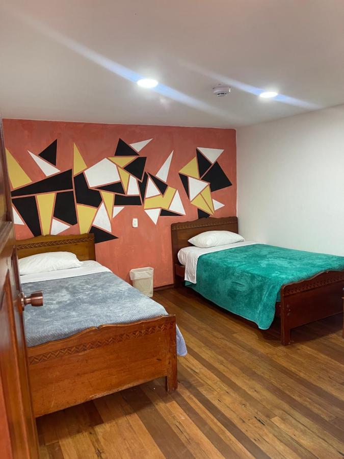 El Jardin Escondido Party Hostel Banos  Luaran gambar